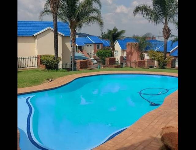 2 BEDROOM TOWNHOUSE FOR SALE IN WINCHESTER HILLS EXT 3
